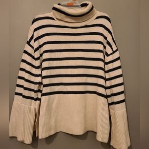 GAP striped split hem turtleneck sweater - size Large